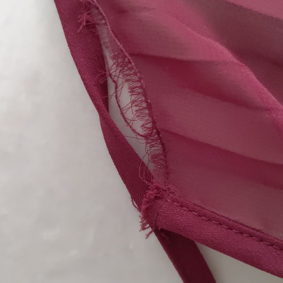 Needs repair size s - Picture 9 of 9